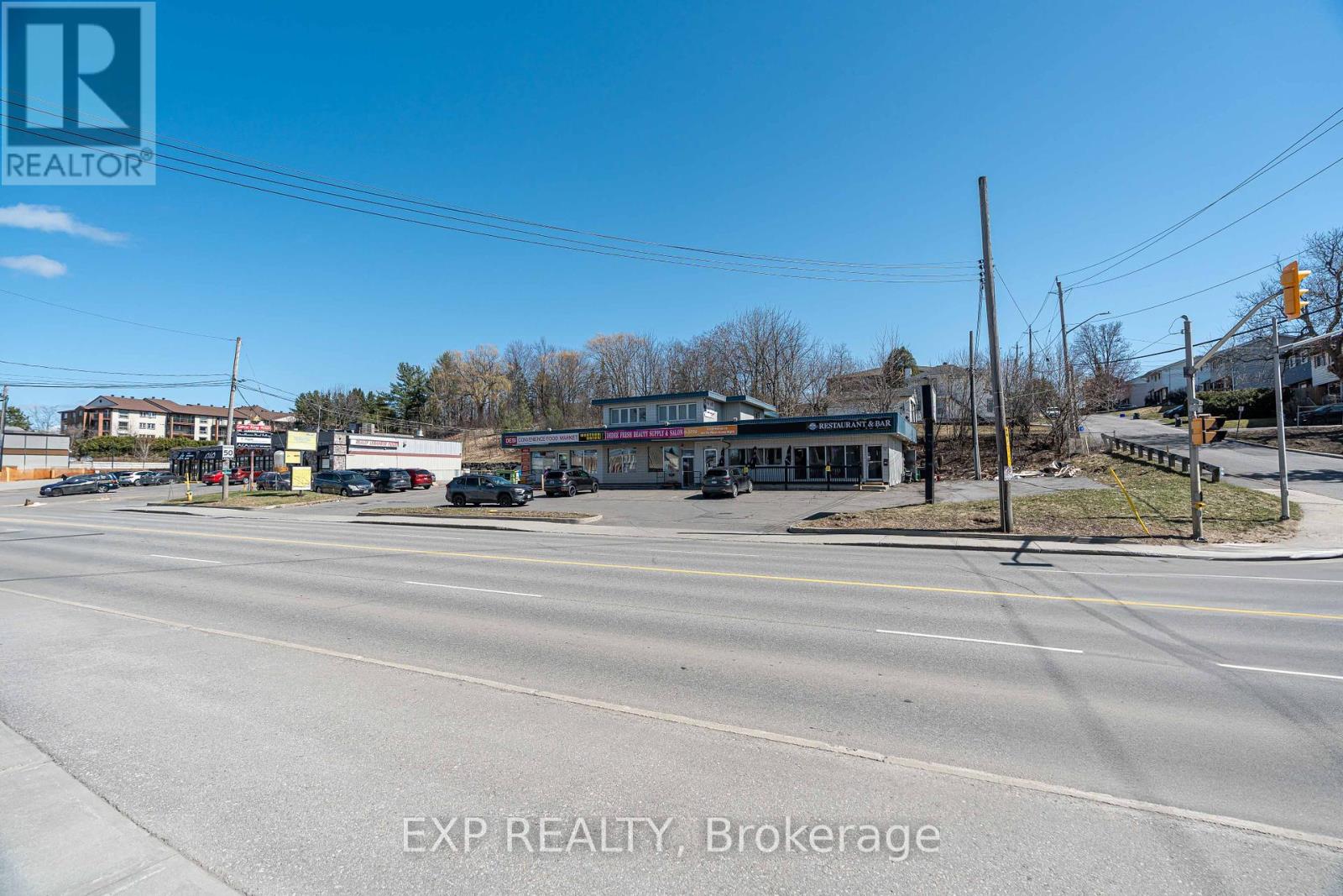 2564 - 2580 St Joseph Boulevard, Ottawa, Ontario K1C 1G3 - Photo 31 - X12389496