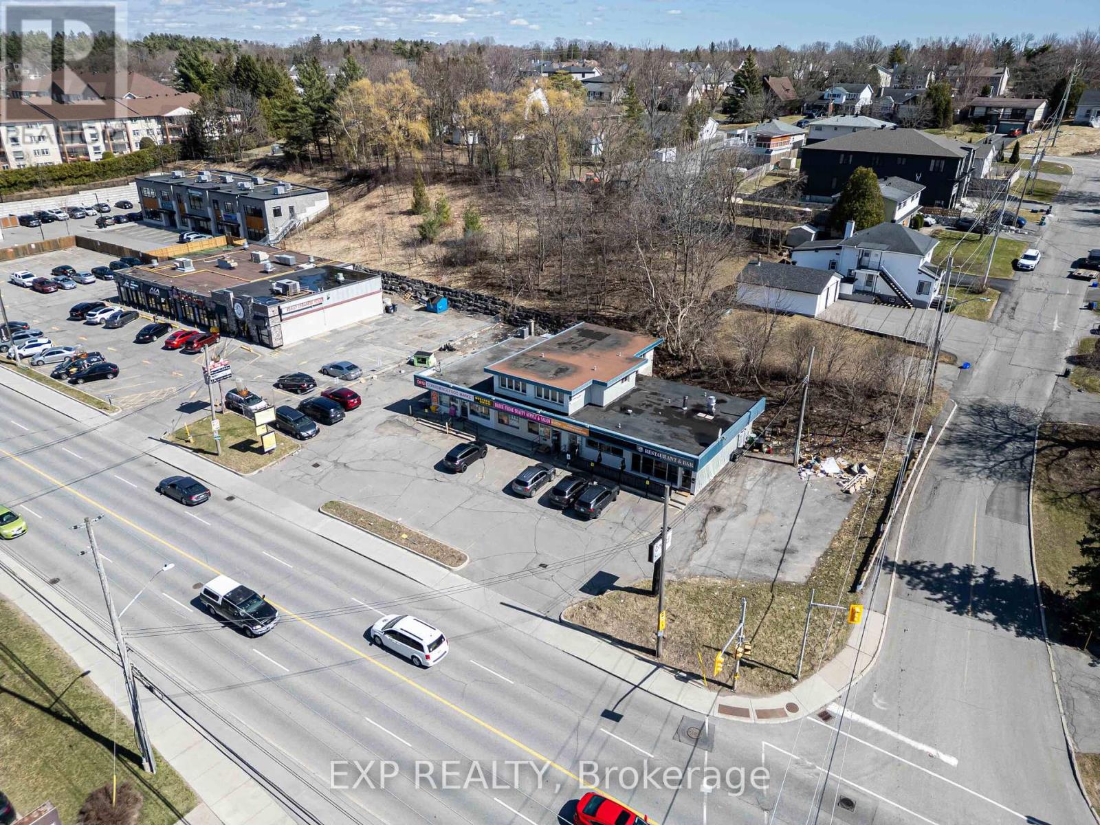 2564 - 2580 St Joseph Boulevard, Ottawa, Ontario K1C 1G3 - Photo 38 - X12389496