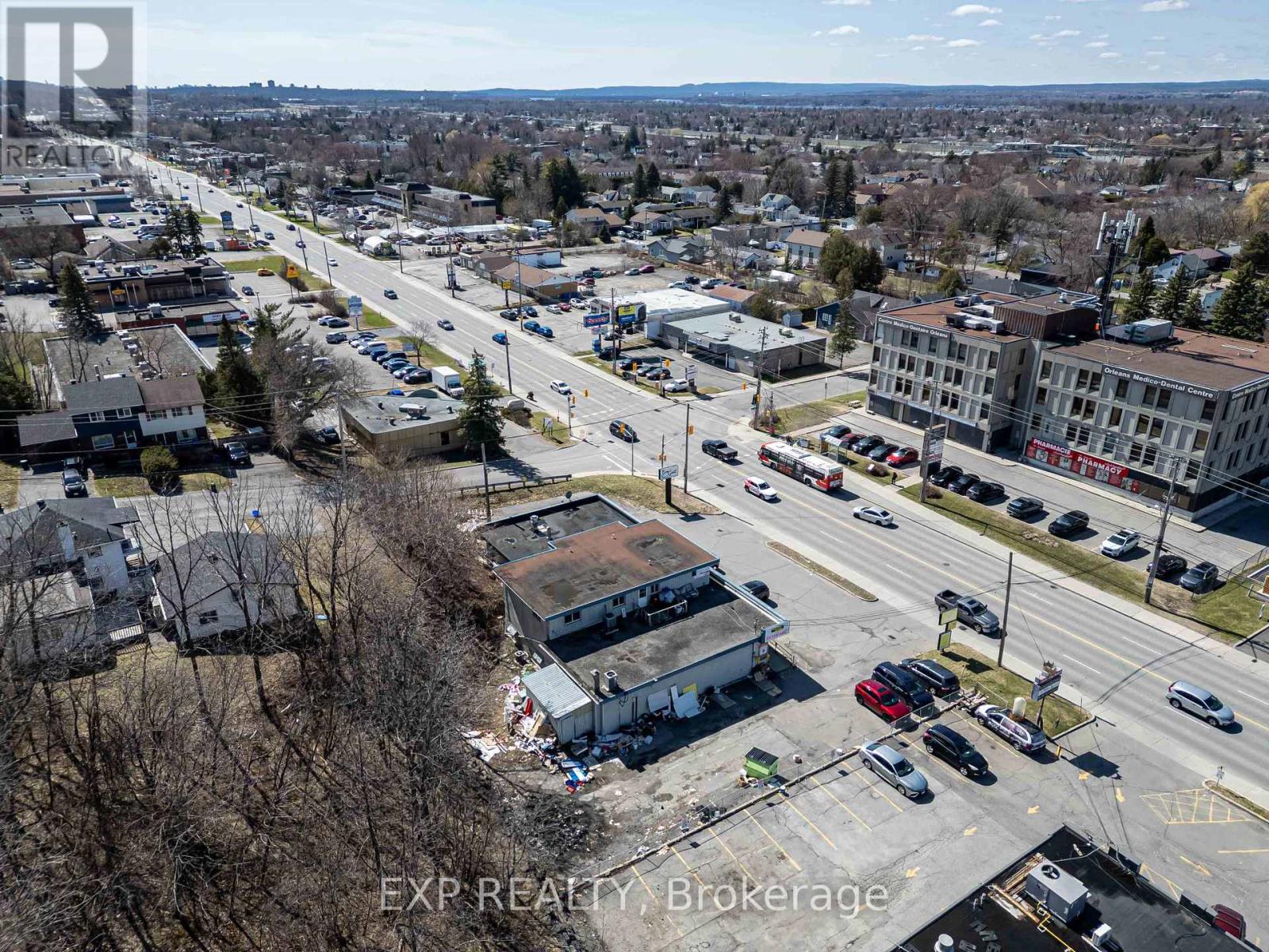 2564 - 2580 St Joseph Boulevard, Ottawa, Ontario K1C 1G3 - Photo 5 - X12389496