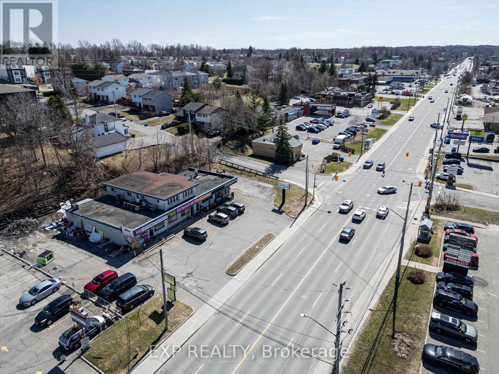 2564 - 2580 St Joseph Boulevard, Ottawa, Ontario K1C 1G3 - Photo 9 - X12389496