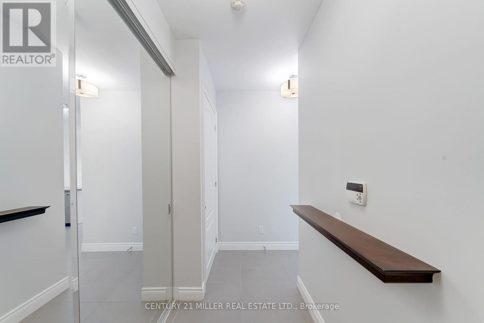 1619 - 60 South Town Centre Boulevard, Markham, Ontario  L6G 0C5 - Photo 8 - N12389301