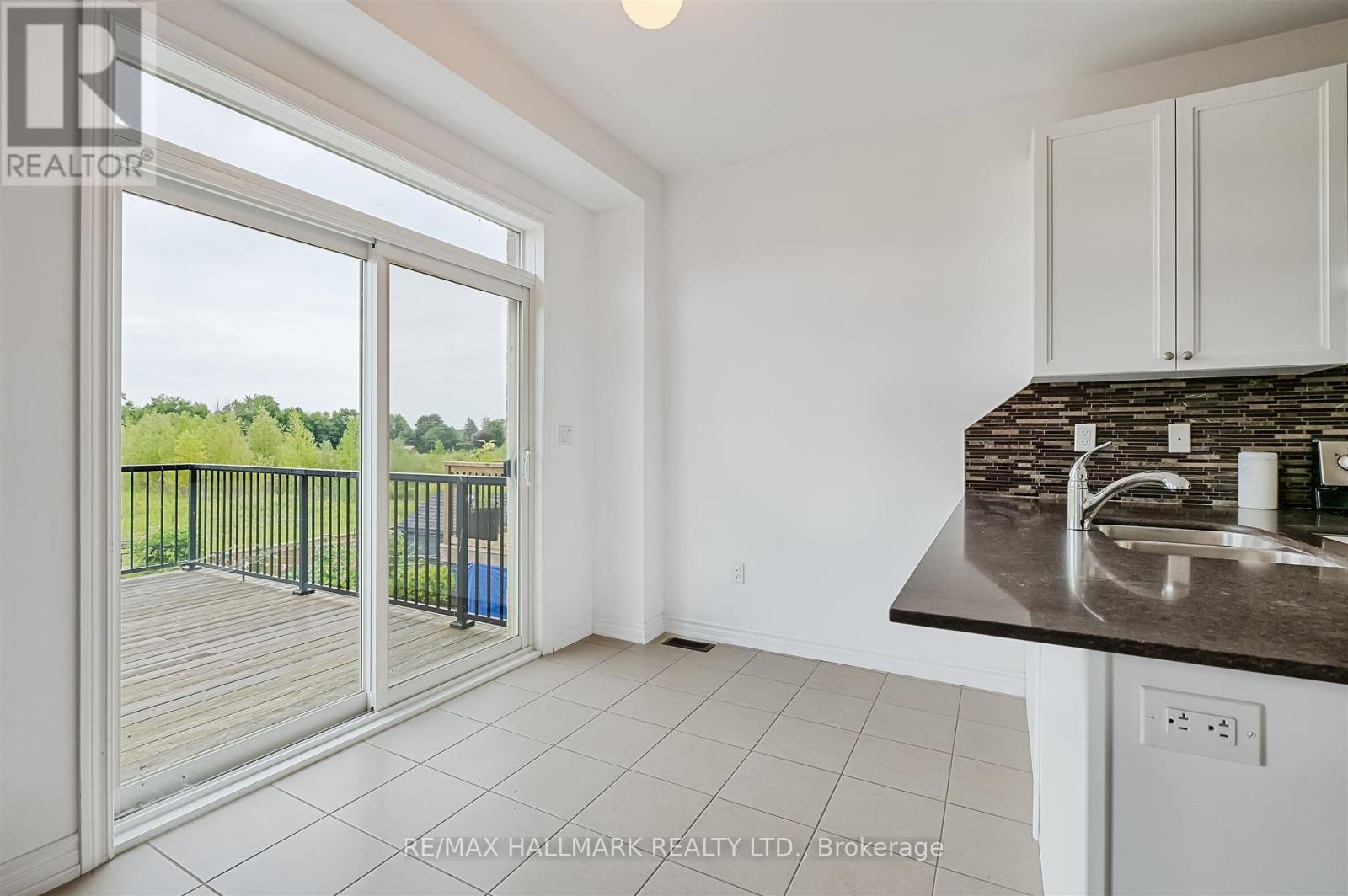 44 Strachan Trail, New Tecumseth, Ontario  L0G 1A0 - Photo 17 - N12389409