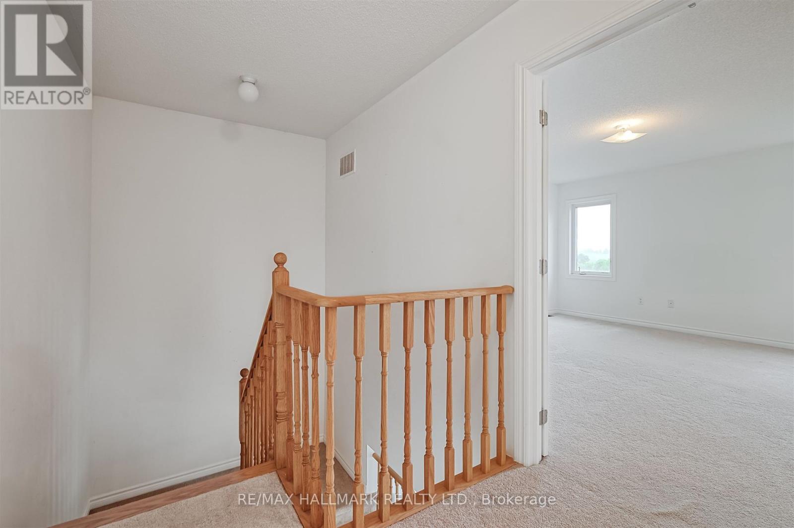 44 Strachan Trail, New Tecumseth, Ontario  L0G 1A0 - Photo 21 - N12389409