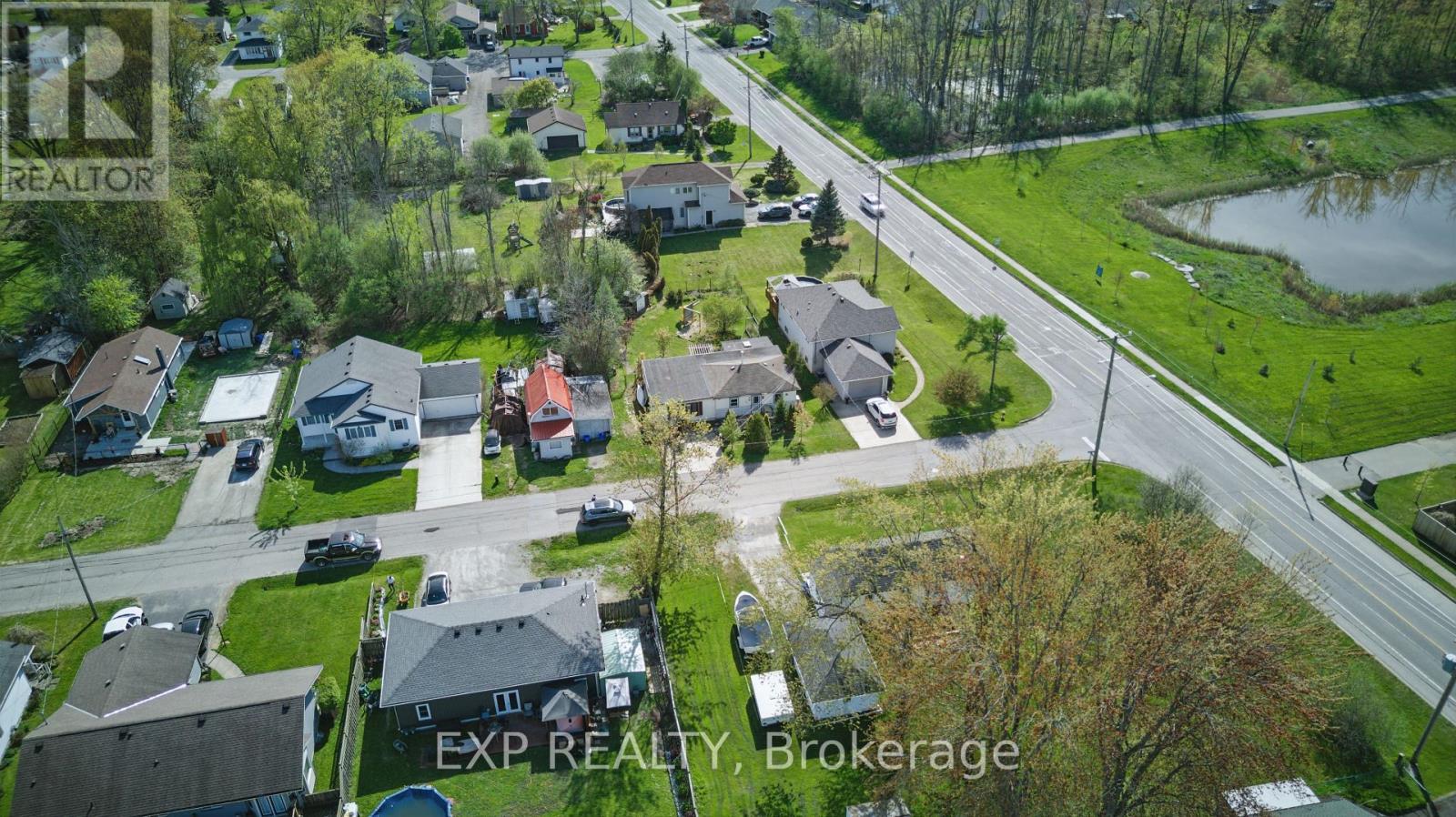 99 Joseph Street, Fort Erie, Ontario  L2A 5J6 - Photo 2 - X12389462