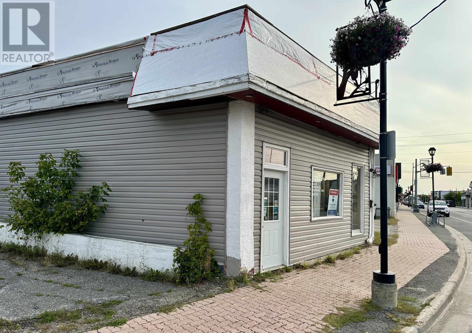 122 Scott St, Fort Frances, Ontario  P9A 1G6 - Photo 2 - TB252838