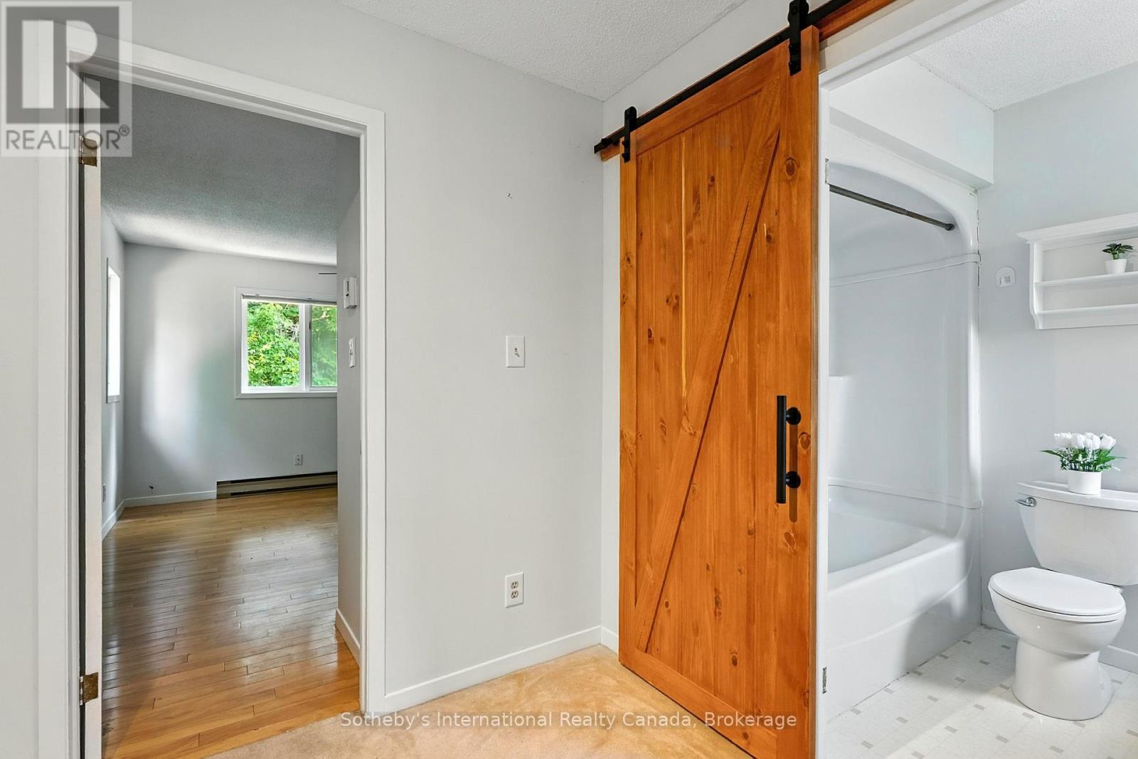 49 Southbank Drive, Bracebridge, Ontario  P1L 1G2 - Photo 24 - X12389474
