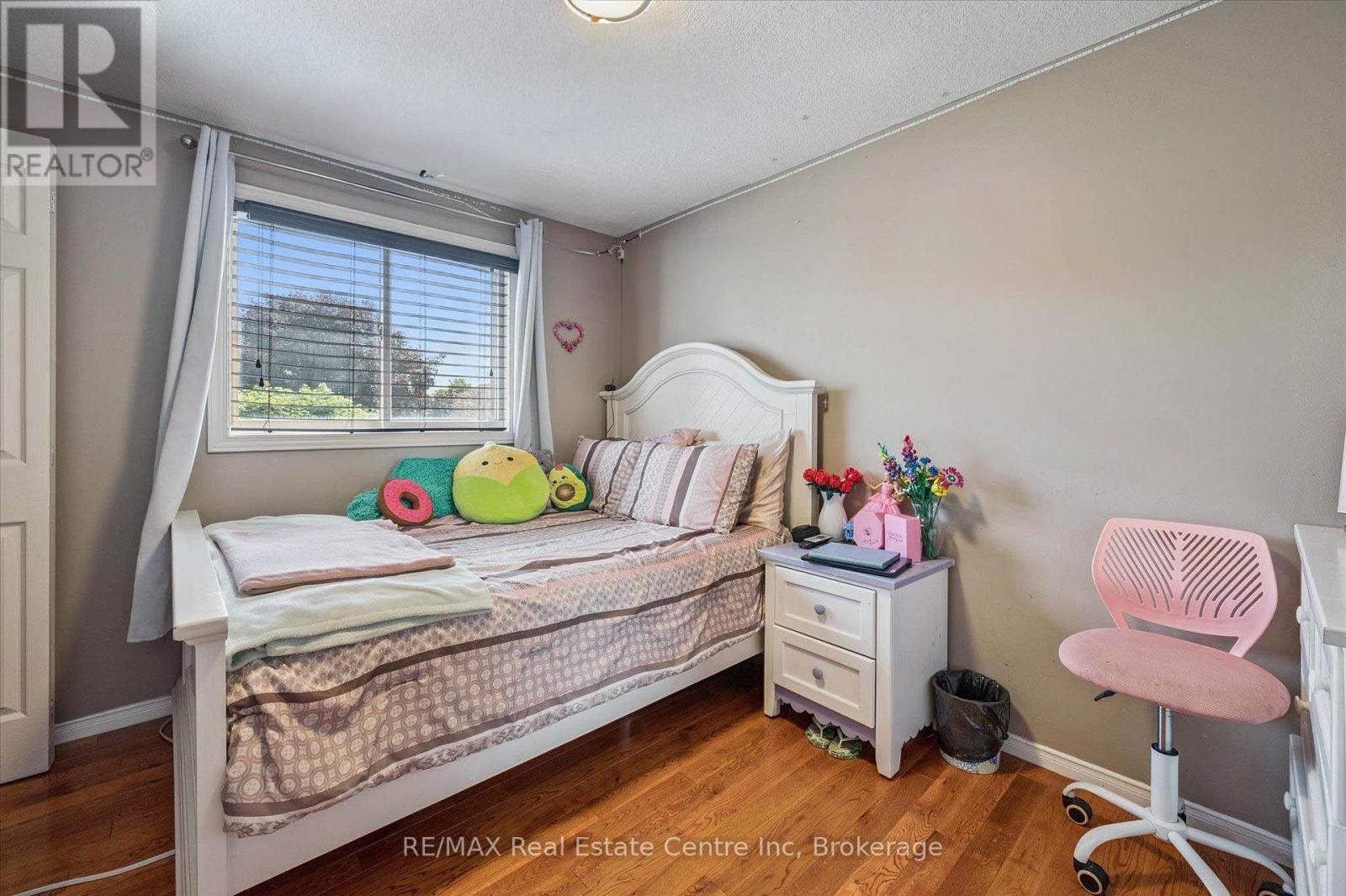 161 Stephanie Drive, Guelph, Ontario N1K 1X7 - Photo 11 - X12389511