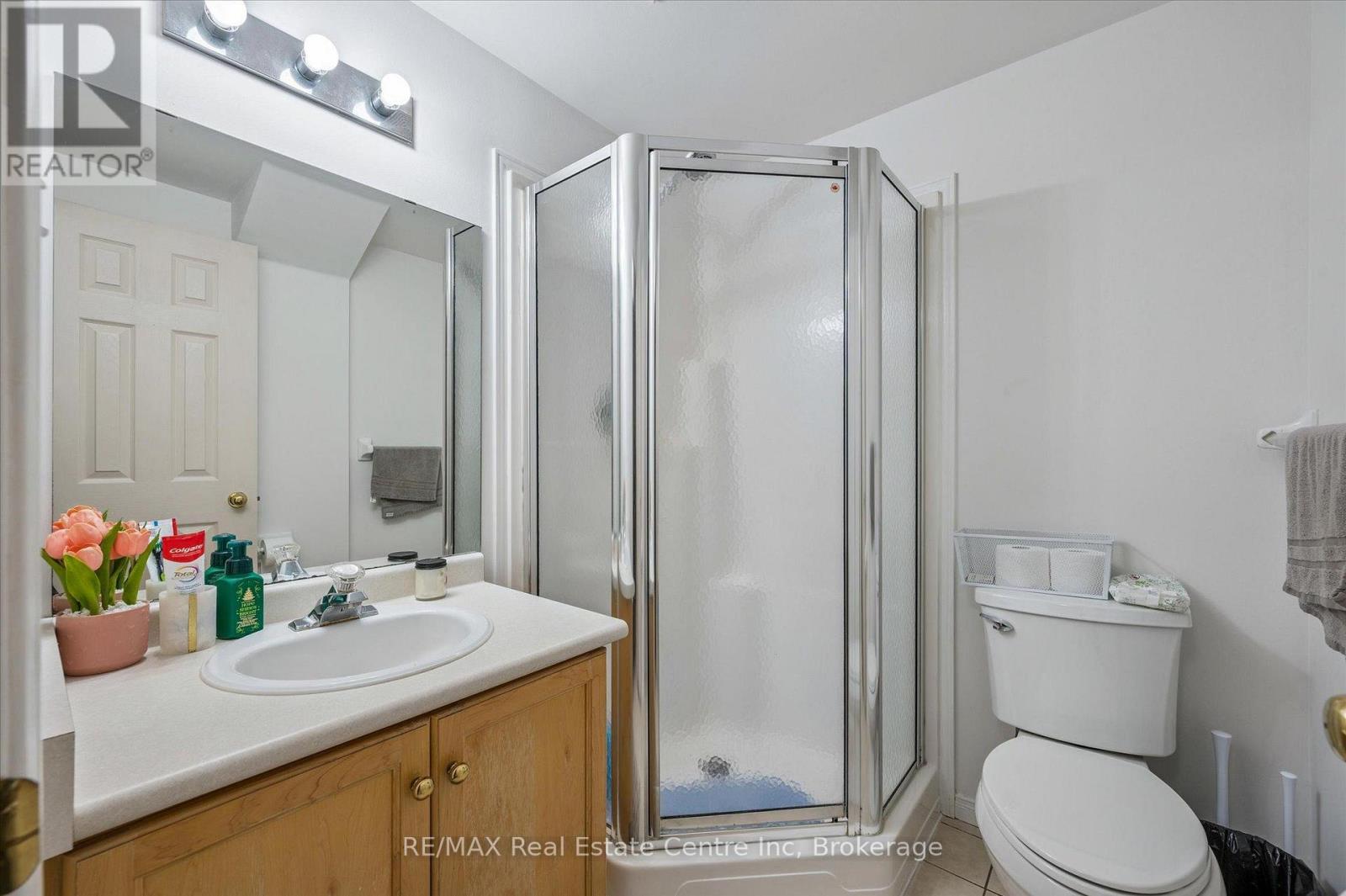 161 Stephanie Drive, Guelph, Ontario N1K 1X7 - Photo 16 - X12389511