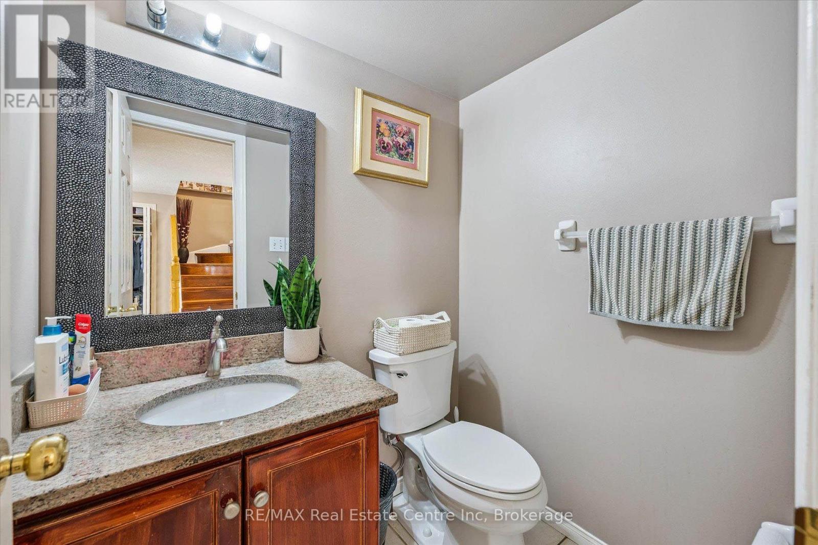 161 Stephanie Drive, Guelph, Ontario N1K 1X7 - Photo 7 - X12389511