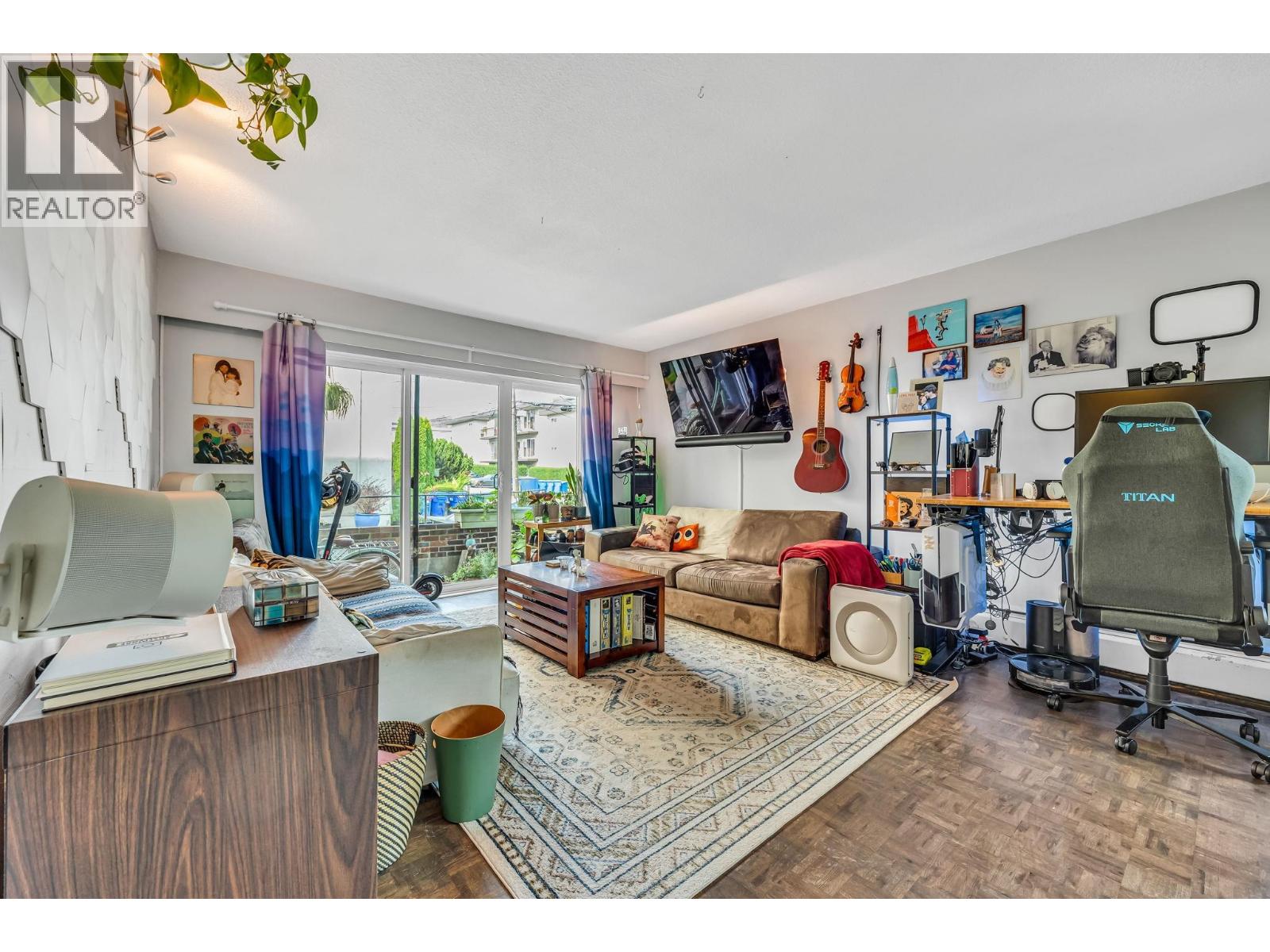 207 2025 W 2nd Avenue, Vancouver, British Columbia  V6J 1J6 - Photo 2 - R3044813