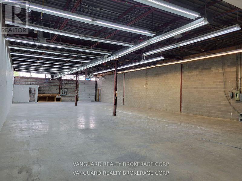 63 Alness Street, Toronto, Ontario  M3J 2H2 - Photo 2 - W12389288