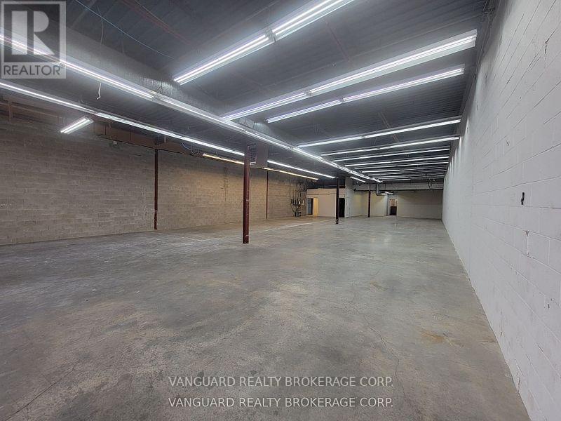 63 Alness Street, Toronto, Ontario  M3J 2H2 - Photo 4 - W12389288