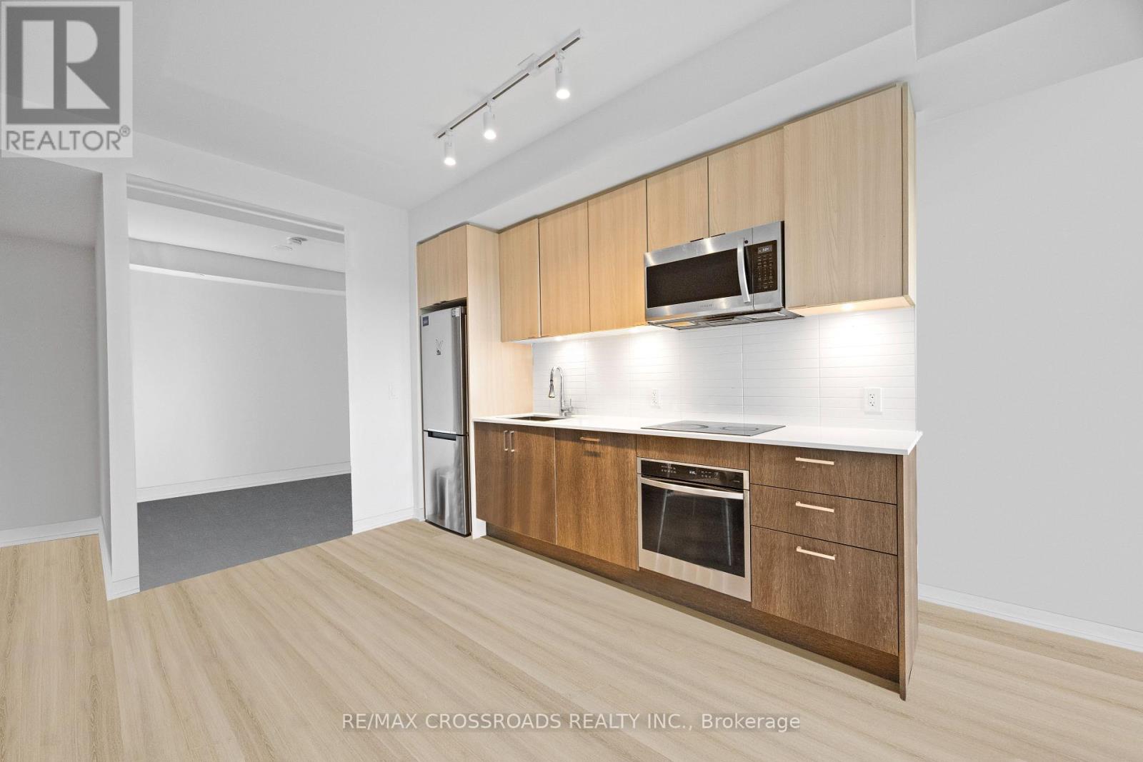 2101 - 1926 Lake Shore Boulevard W, Toronto, Ontario  M6S 1A1 - Photo 10 - W12389303