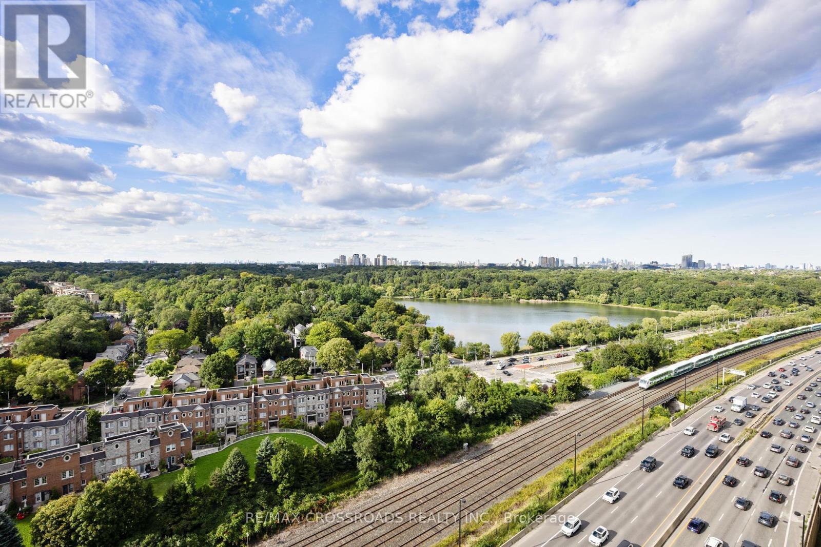 2101 - 1926 Lake Shore Boulevard W, Toronto, Ontario  M6S 1A1 - Photo 17 - W12389303