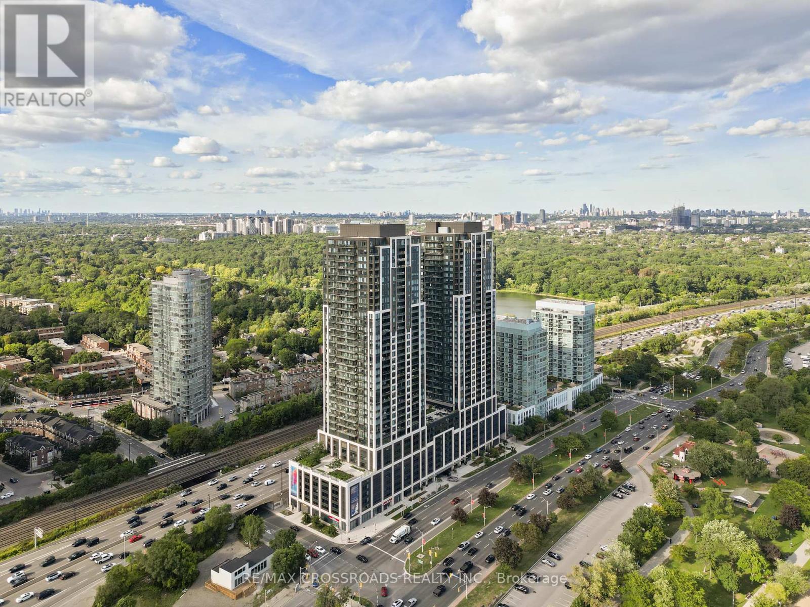 2101 - 1926 Lake Shore Boulevard W, Toronto, Ontario  M6S 1A1 - Photo 20 - W12389303