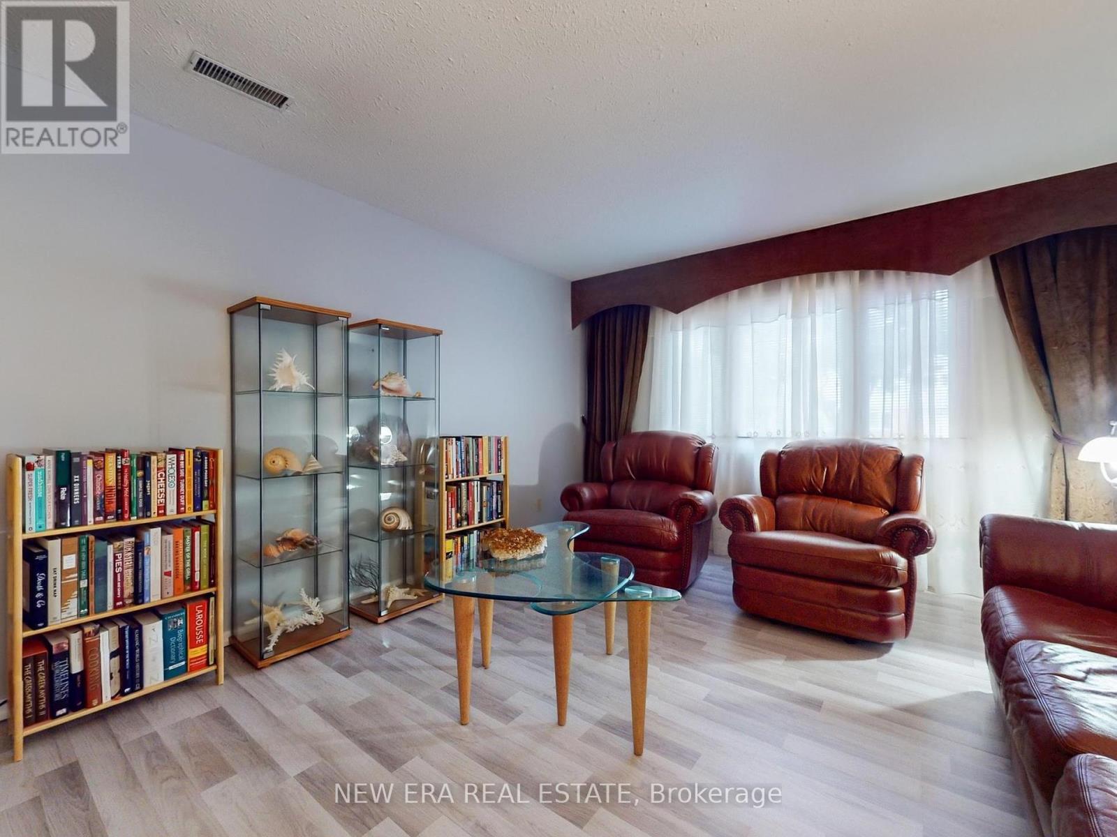 2669 Inlake Court, Mississauga (Meadowvale), Ontario  L5N 2A6 - Photo 7 - W12389331