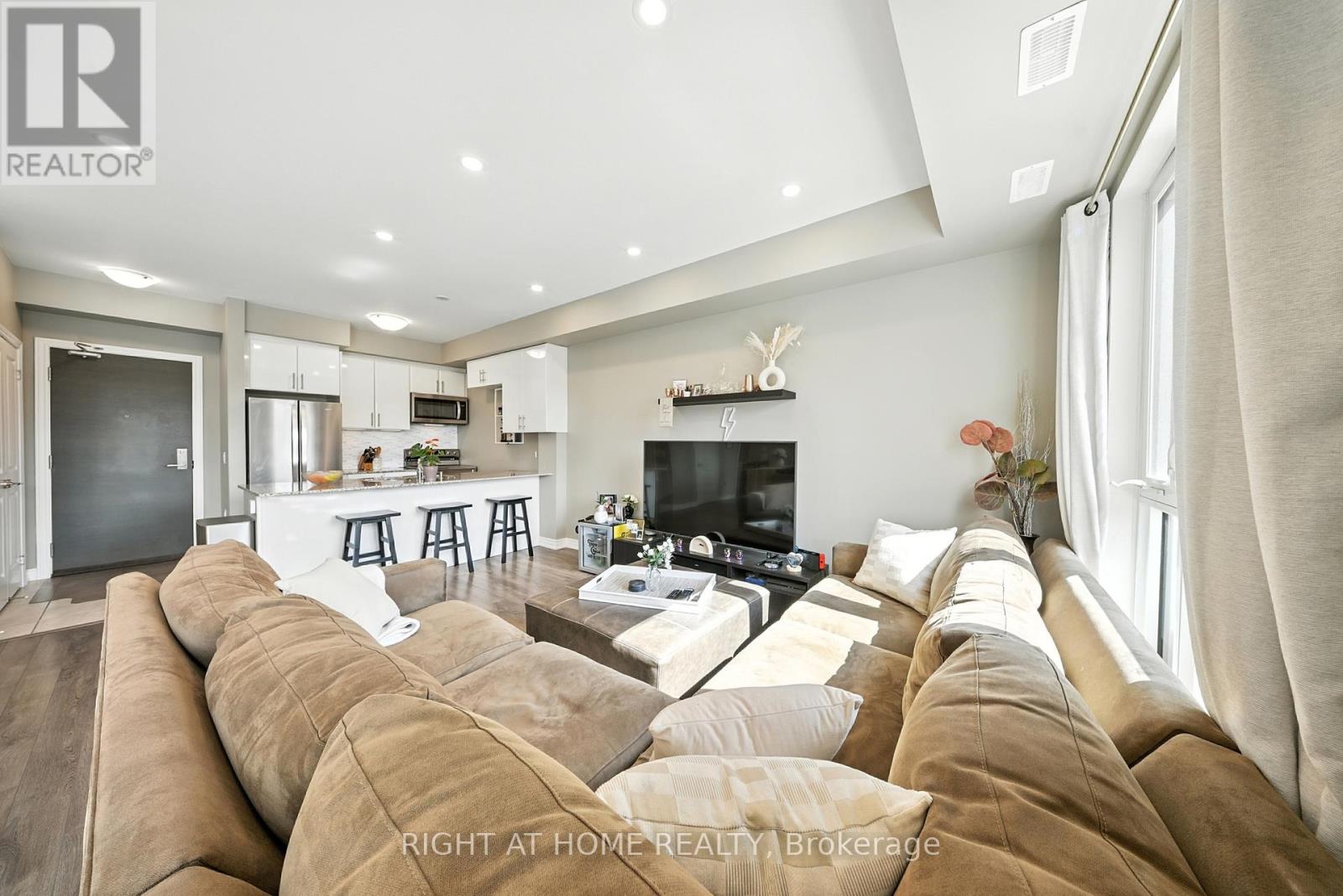 311 - 2370 Khalsa Gate, Oakville, Ontario  L6M 1P5 - Photo 16 - W12389349