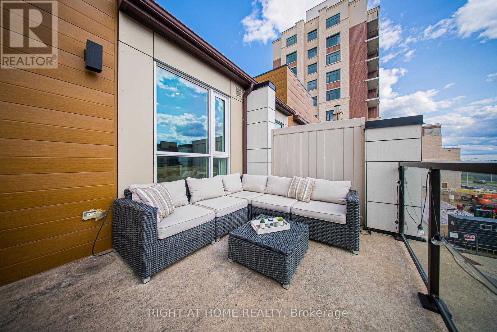 311 - 2370 Khalsa Gate, Oakville, Ontario  L6M 1P5 - Photo 25 - W12389349