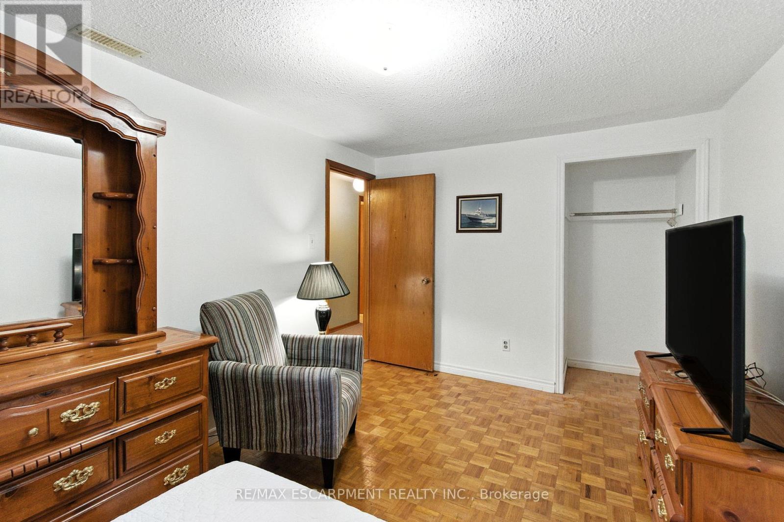 5 - 3008 Palmer Drive, Burlington (Palmer), Ontario  L7M 1L2 - Photo 22 - W12389350