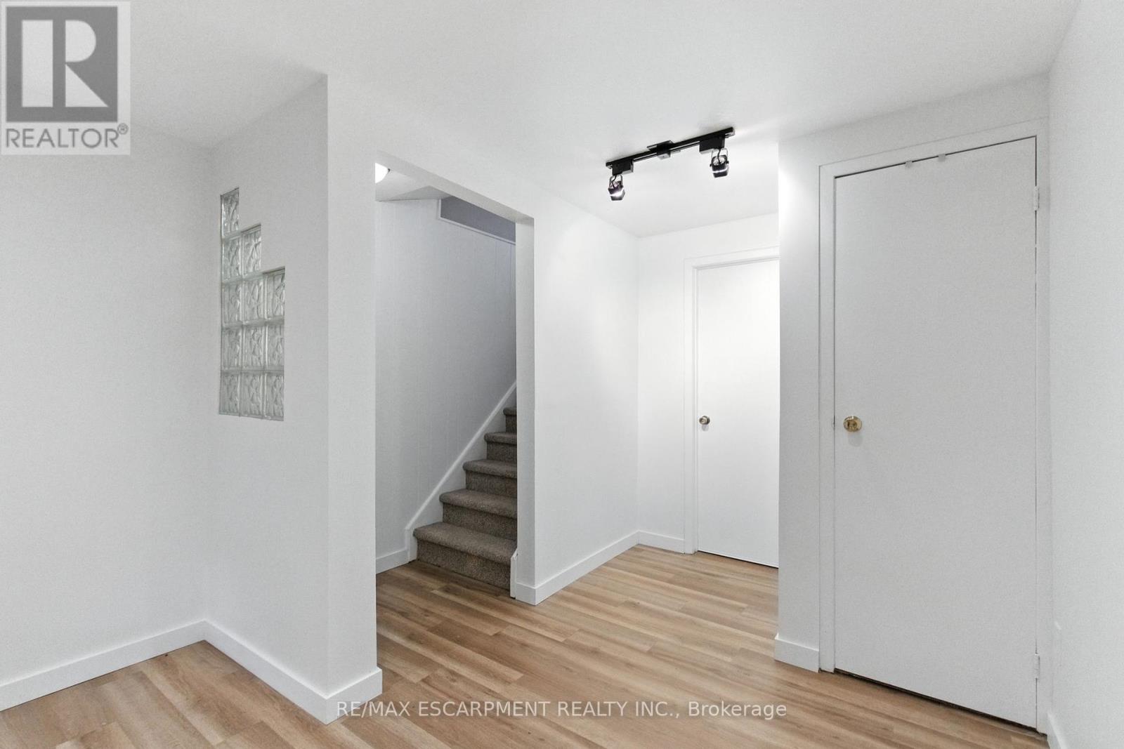 5 - 3008 Palmer Drive, Burlington (Palmer), Ontario  L7M 1L2 - Photo 25 - W12389350