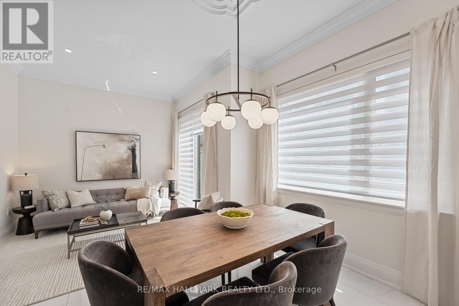 129 High Street W, Mississauga, Ontario  L5H 1K4 - Photo 14 - W12389364