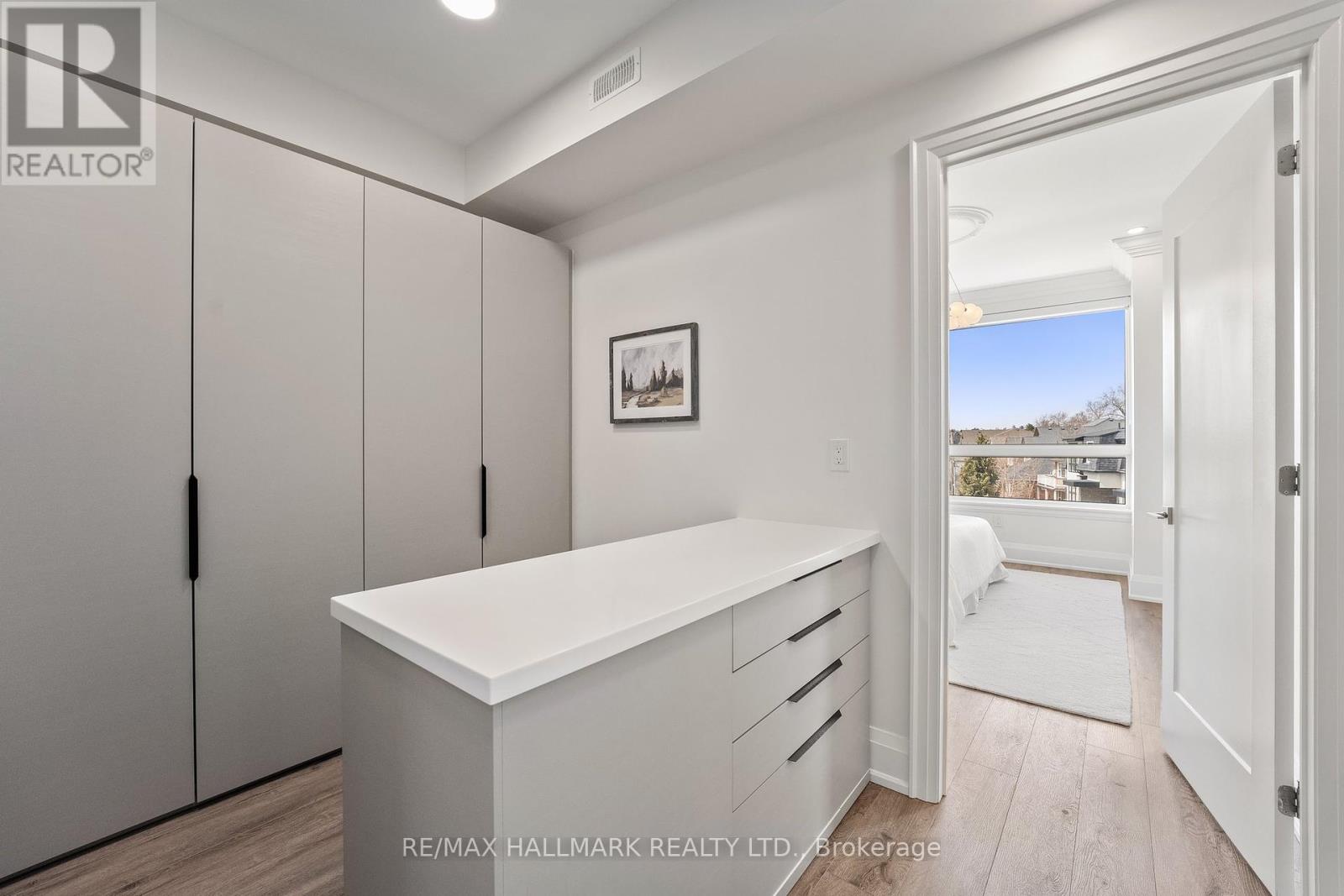 129 High Street W, Mississauga, Ontario  L5H 1K4 - Photo 27 - W12389364