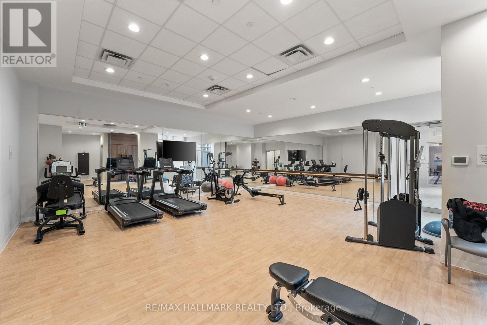 129 High Street W, Mississauga, Ontario  L5H 1K4 - Photo 32 - W12389364