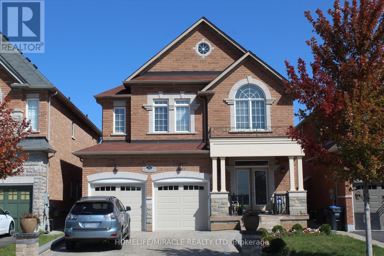 210 BELLCHASE TRAIL, Brampton, Ontario