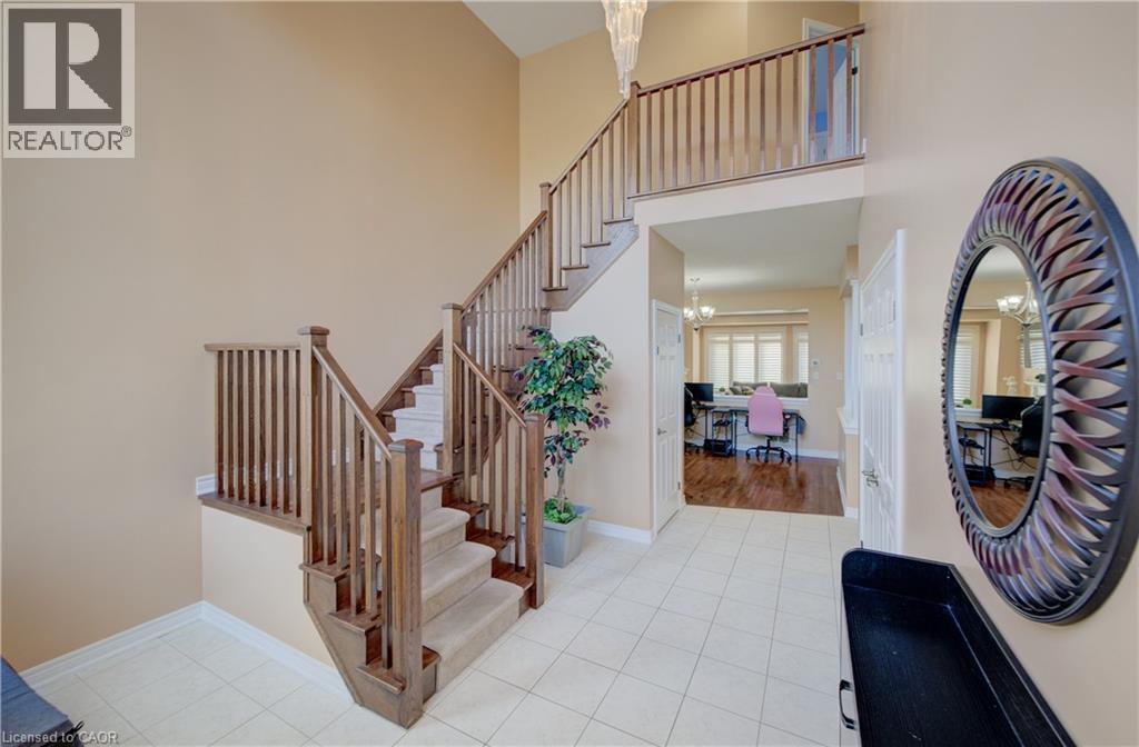 571 Stonehenge Drive, Ancaster, Ontario  L9K 1T4 - Photo 5 - 40767164
