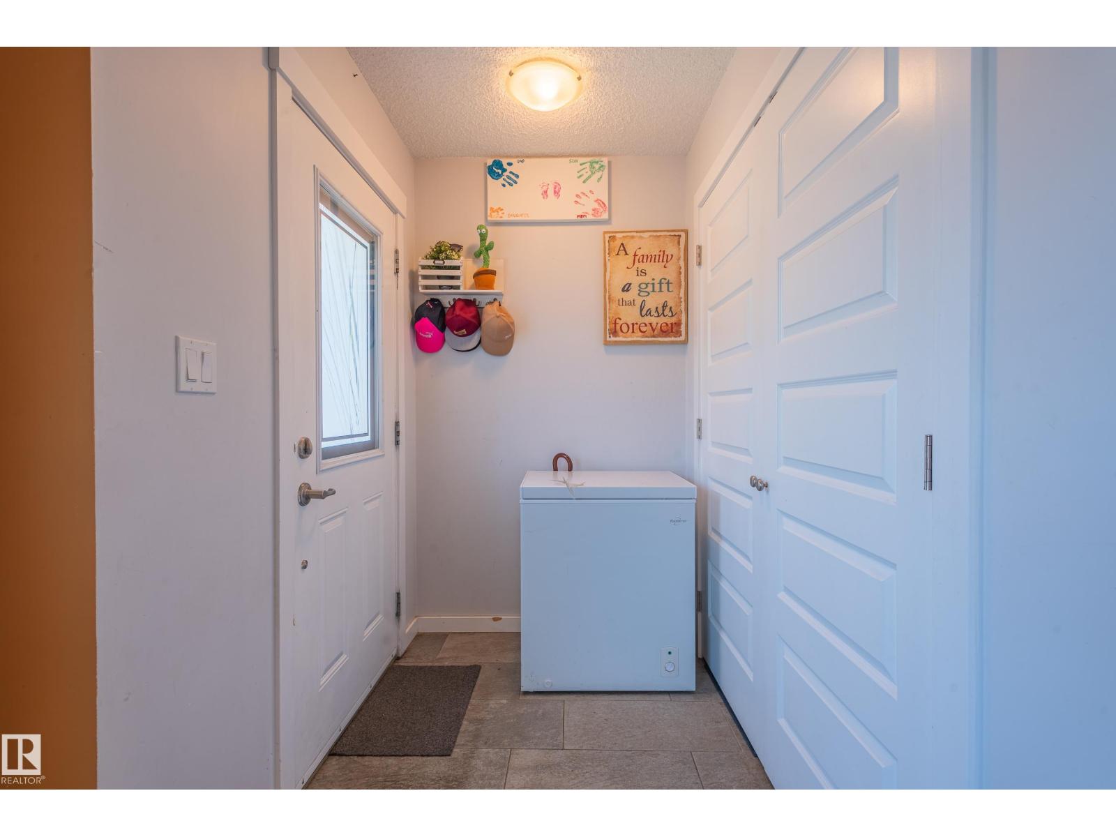 12211 91 St Nw, Edmonton, Alberta  T5B 4C4 - Photo 11 - E4456757