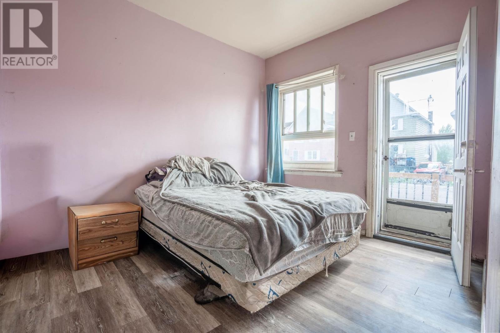 646 Queen St W, Sault Ste. Marie, Ontario  P6A 1A9 - Photo 11 - SM252526