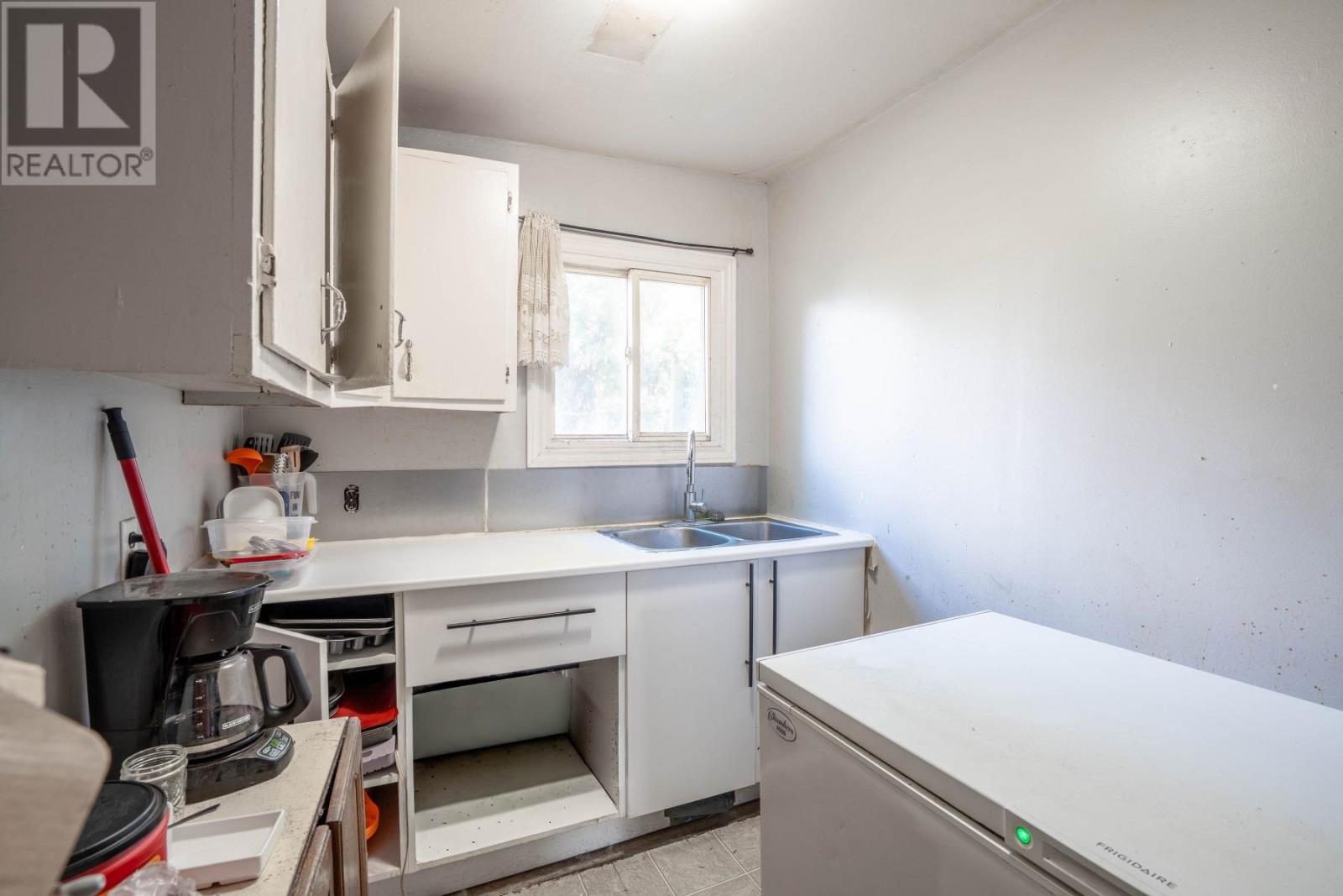646 Queen St W, Sault Ste. Marie, Ontario  P6A 1A9 - Photo 16 - SM252526