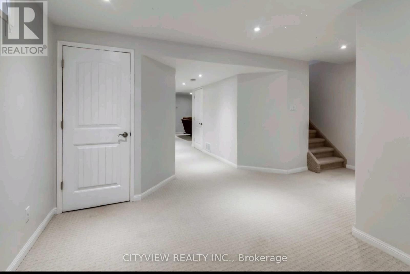 608 Brothers Crescent, Milton, Ontario  L9T 0G8 - Photo 32 - W12304930