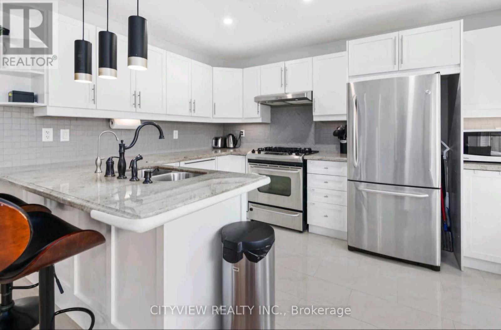 608 Brothers Crescent, Milton, Ontario  L9T 0G8 - Photo 18 - W12304930