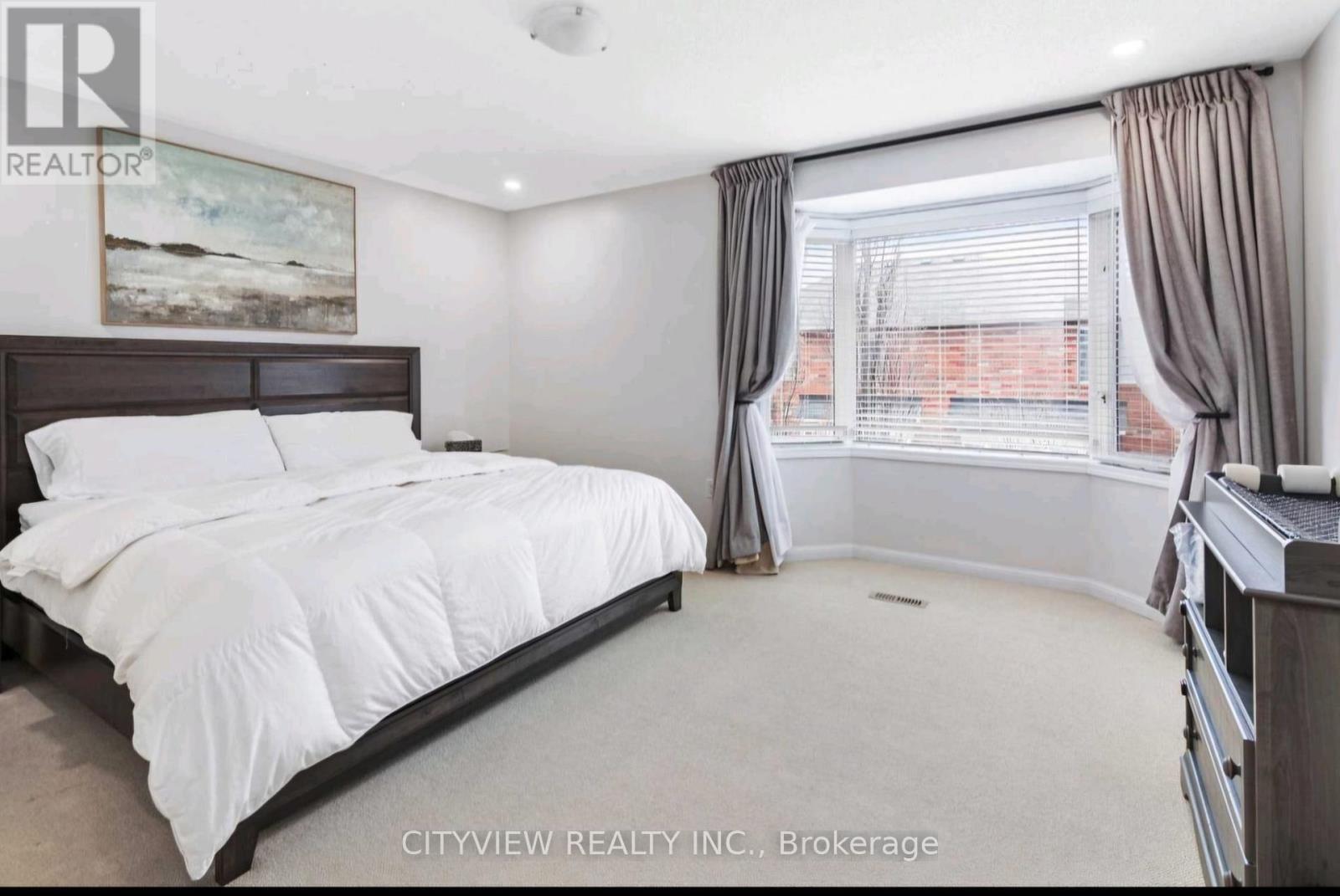 608 Brothers Crescent, Milton, Ontario  L9T 0G8 - Photo 19 - W12304930