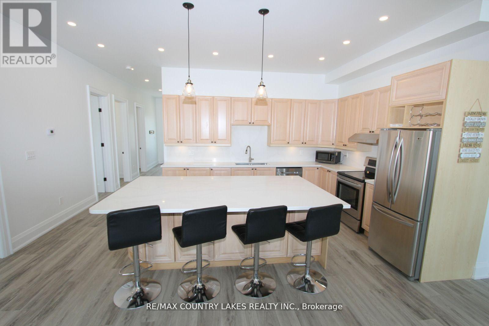 130 Baker Boulevard, Kawartha Lakes, Ontario  K0M 2B0 - Photo 9 - X12389305