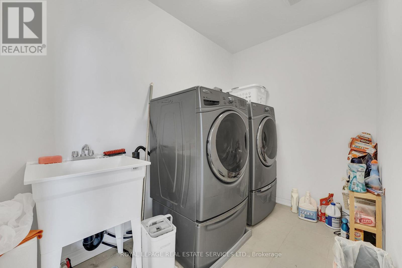 241 Longboat Run, Brantford, Ontario  N3T 5L5 - Photo 38 - X12389316