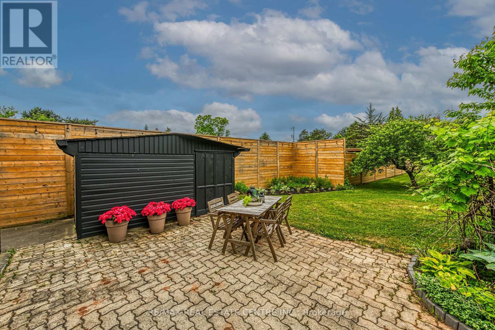 217 Jones Road, Hamilton (Stoney Creek), Ontario  L8E 5J4 - Photo 45 - X12389378