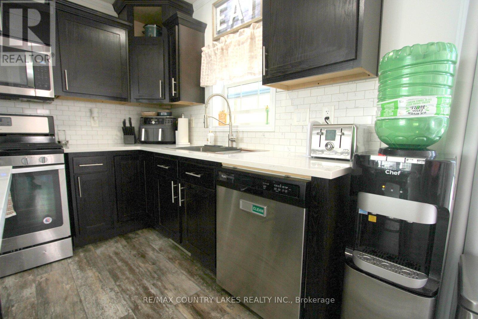 113 Stanley Road, Kawartha Lakes, Ontario  K0M 2T0 - Photo 11 - X12389396