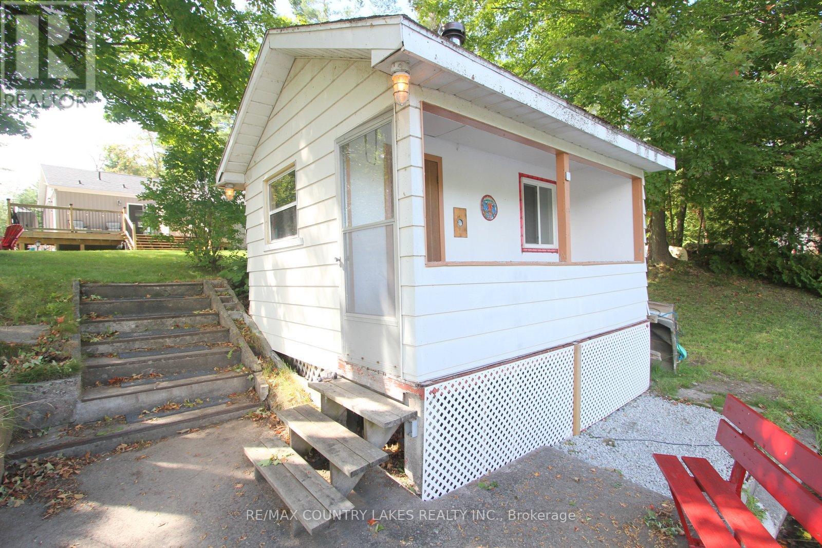 113 Stanley Road, Kawartha Lakes, Ontario  K0M 2T0 - Photo 44 - X12389396
