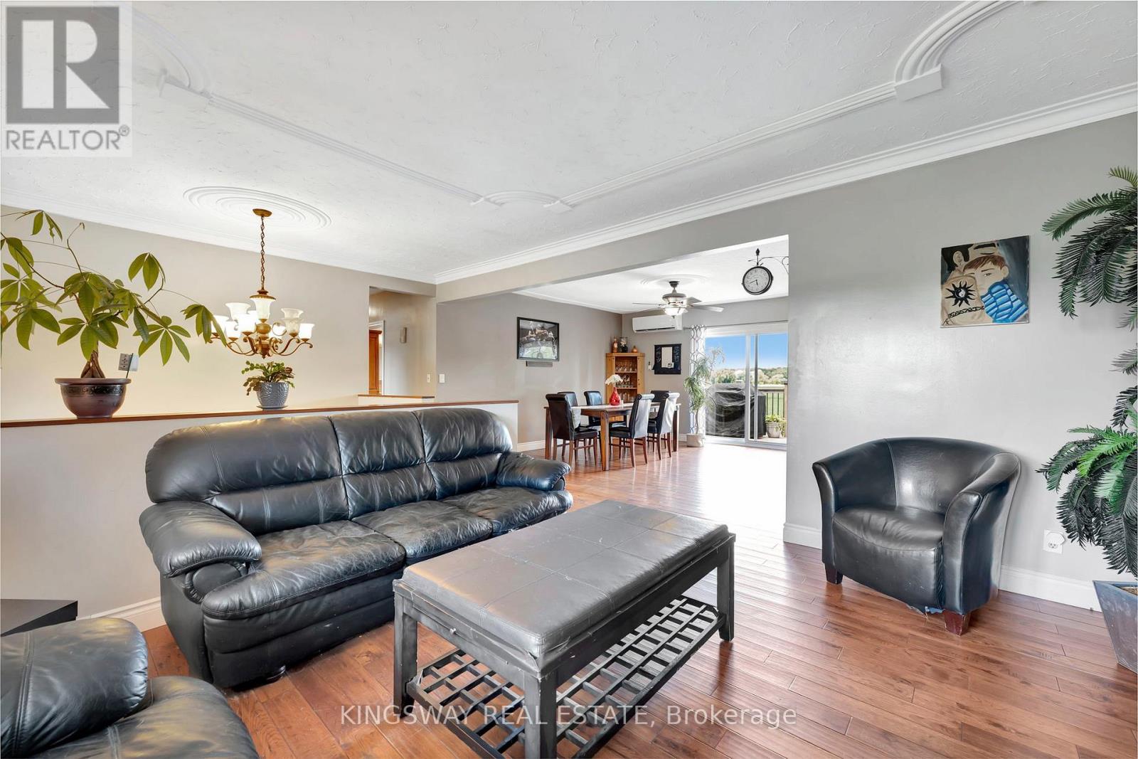 2529 Norman Road S, Hamilton, Ontario  N0B 1L0 - Photo 12 - X12389421