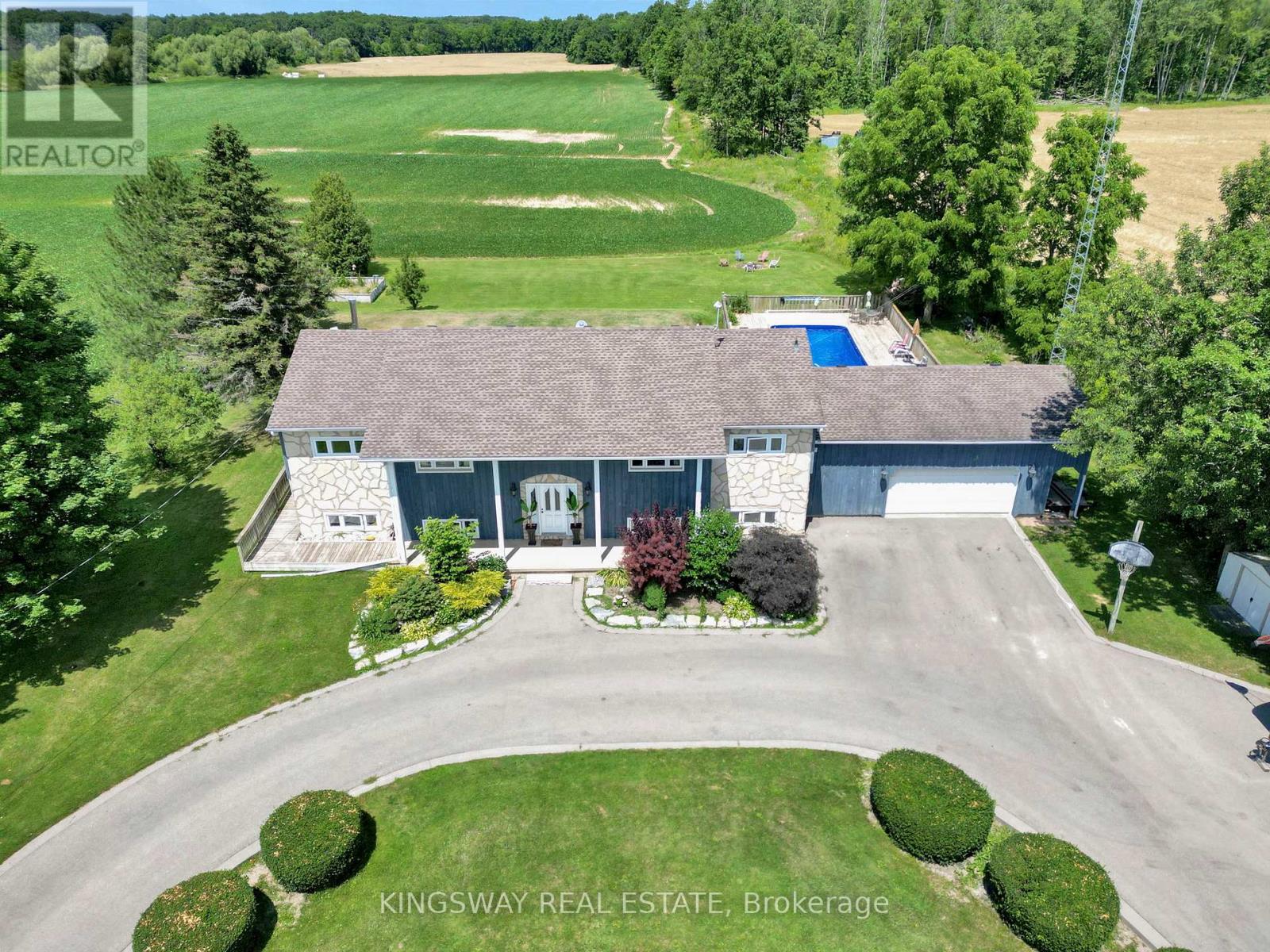 2529 Norman Road S, Hamilton, Ontario  N0B 1L0 - Photo 3 - X12389421
