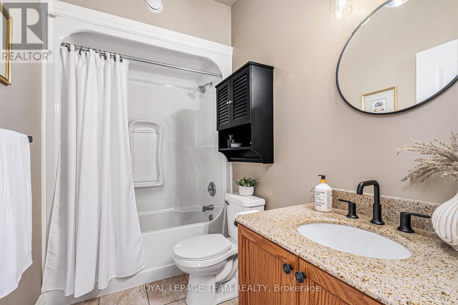 34 Rochelle Drive, Ottawa, Ontario  K0A 2Z0 - Photo 25 - X12389344