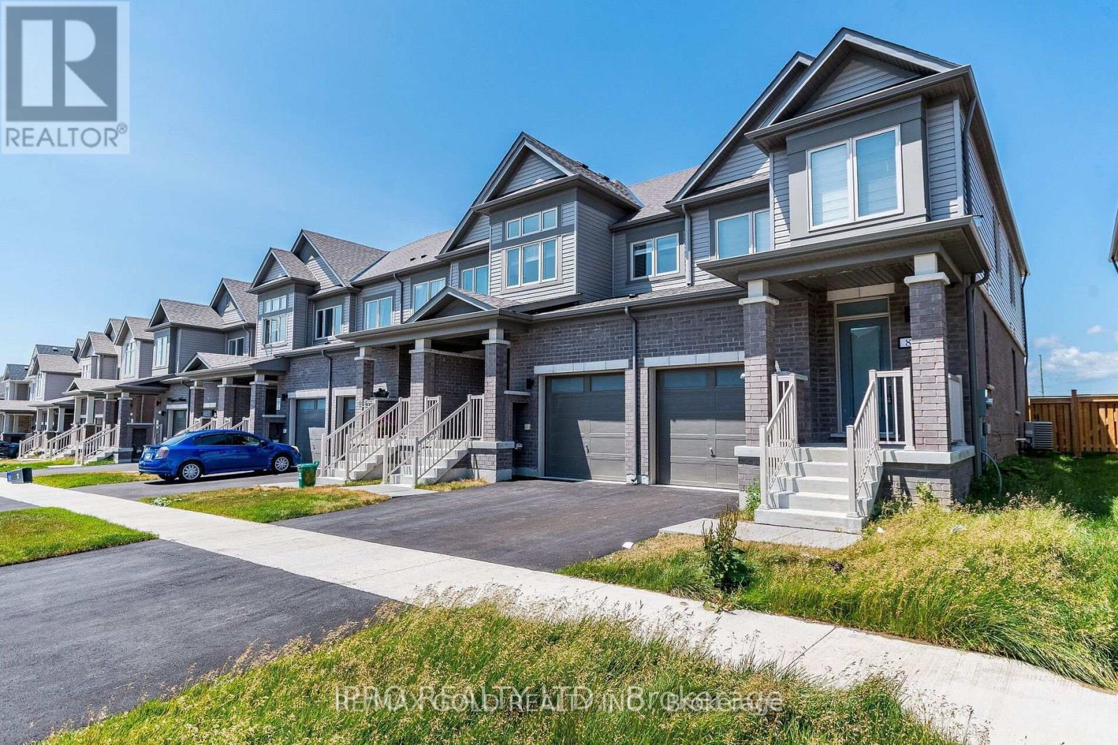 89 Sagewood Avenue, Barrie, Ontario  L9J 0K5 - Photo 2 - S12367972