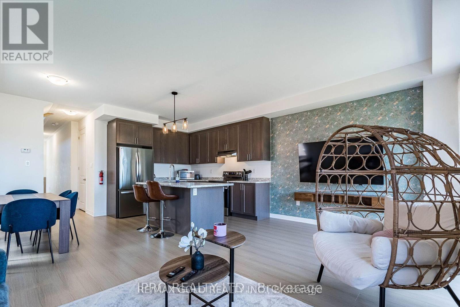 89 Sagewood Avenue, Barrie, Ontario  L9J 0K5 - Photo 11 - S12367972