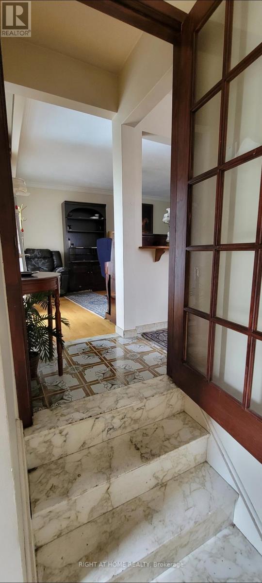 12 Fairglen Avenue, Toronto (L'amoreaux), Ontario  M1W 1G7 - Photo 19 - E12388519