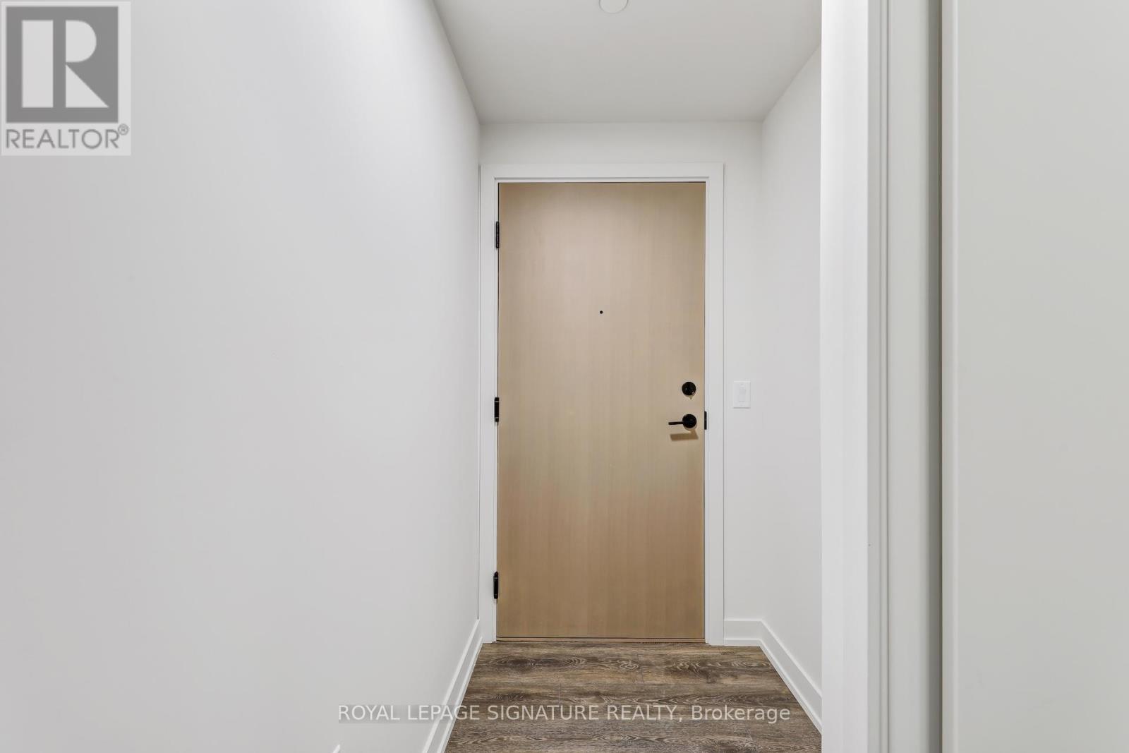 921 - 181 STERLING ROAD, Toronto, Ontario