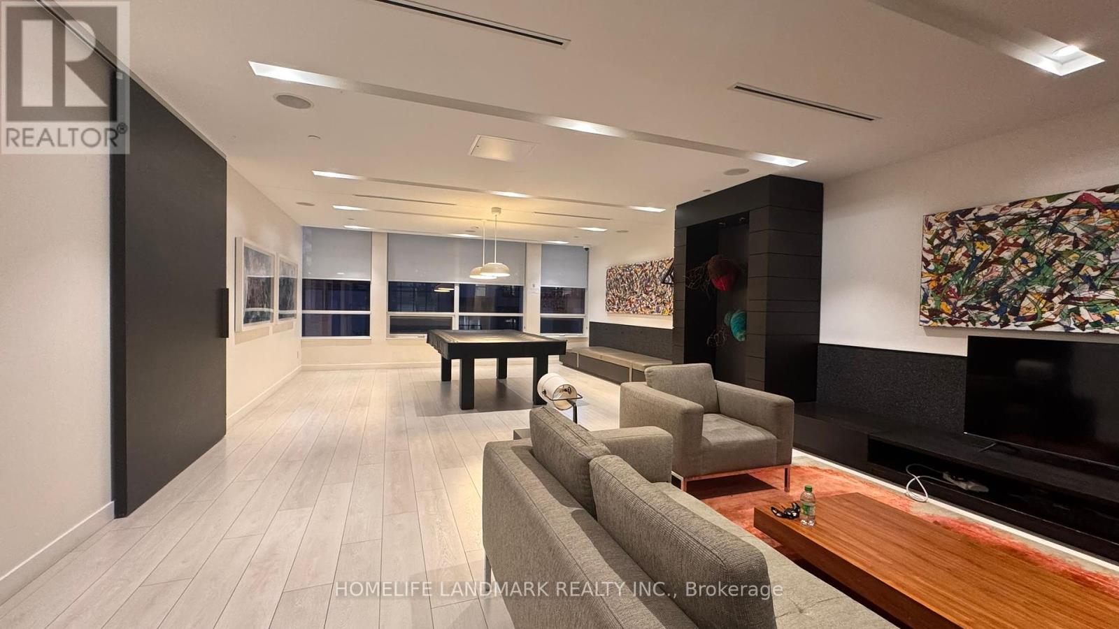 504 - 170 Sumach Street, Toronto (Regent Park), Ontario  M5A 0C3 - Photo 11 - C12389454