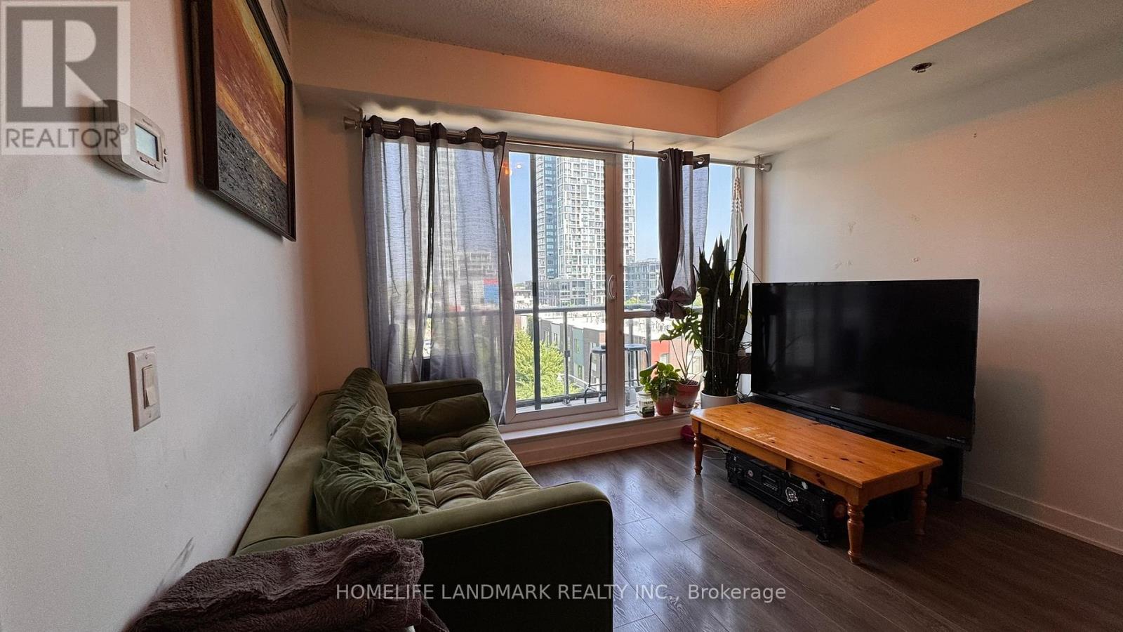 504 - 170 Sumach Street, Toronto (Regent Park), Ontario  M5A 0C3 - Photo 2 - C12389454