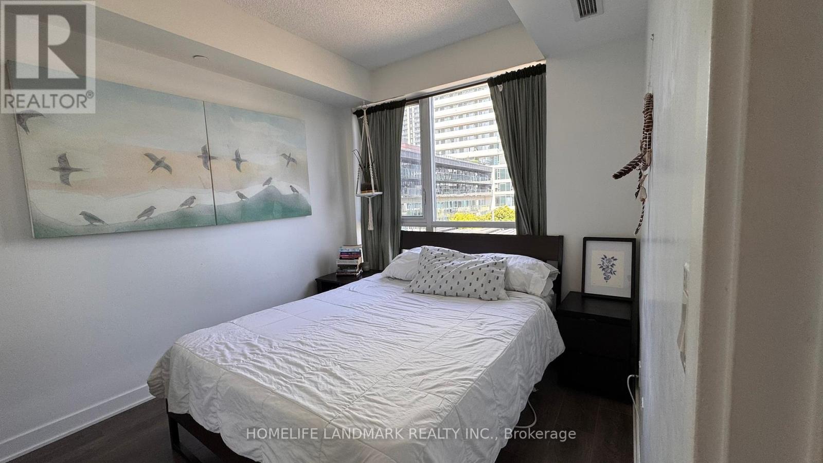 504 - 170 Sumach Street, Toronto (Regent Park), Ontario  M5A 0C3 - Photo 7 - C12389454